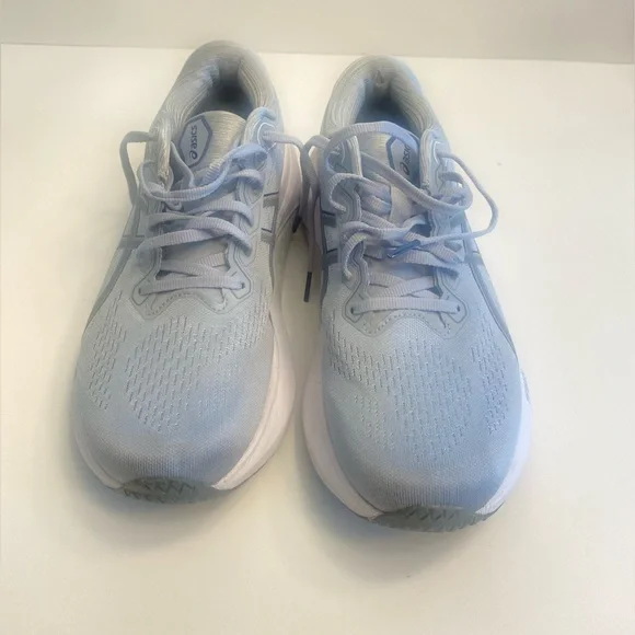 ASICS Women's Athletic Shoes in Light gray and Gold - Picture 3 of 9